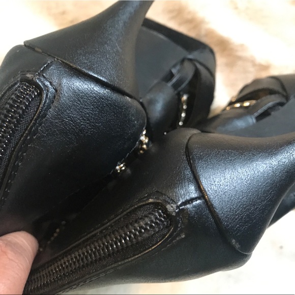 🔥🔥SUPER SALE🔥🔥PRICE FIRM✅NO OFFERS PLS! 👑Sexy Chain link black boots - Picture 4 of 13